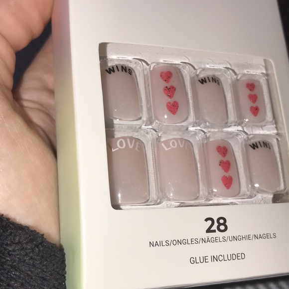 🌈🆕BN!NOT ONLINE!Kiss Nails PRIDE 2023 Collection Love Wins Nails🏳️🌈RARE - Picture 12 of 12